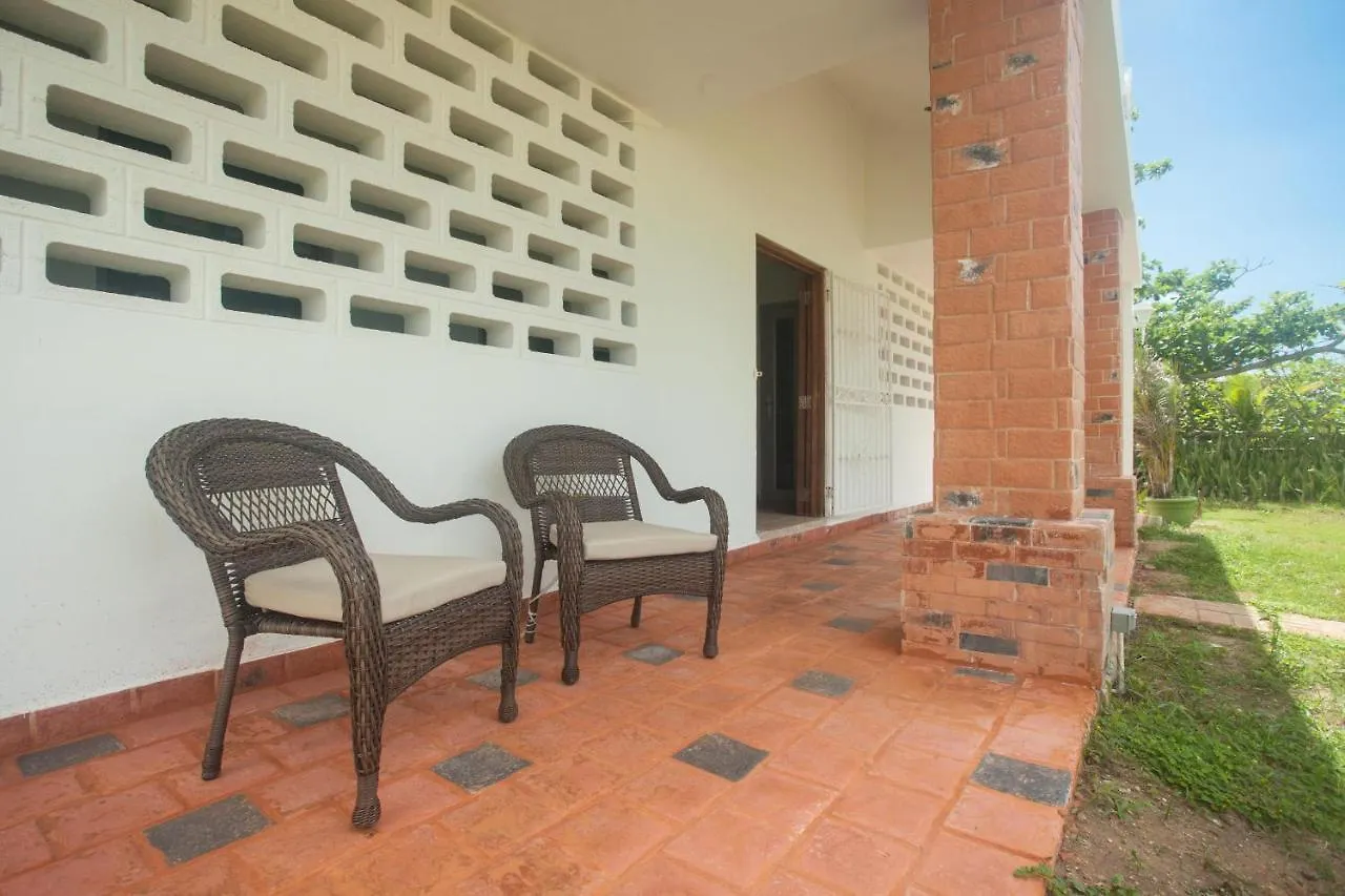 Beachfront Apt On Aguada-5Min From Rincon